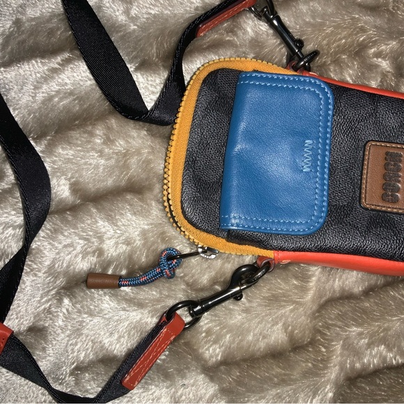 COACH Pacer Covertible Pouch Crossbody Beltbag Signature Colorblock Multi - Picture 8 of 10